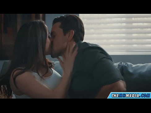 ❤️ Romantiese seks met 'n goeie busty ma Anale pornografie by ons ❤